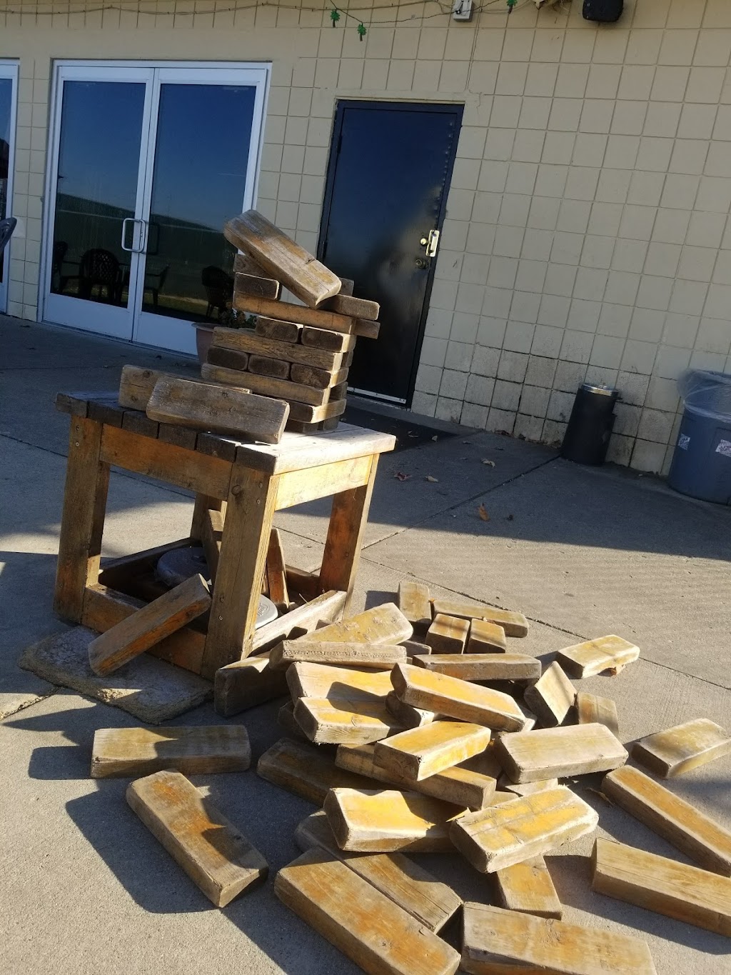 Lockeroom Sports Bar & Grill | restaurant | 1810 Roth St, Madison, WI 53704, USA | 6082462010 OR +1 608-246-2010