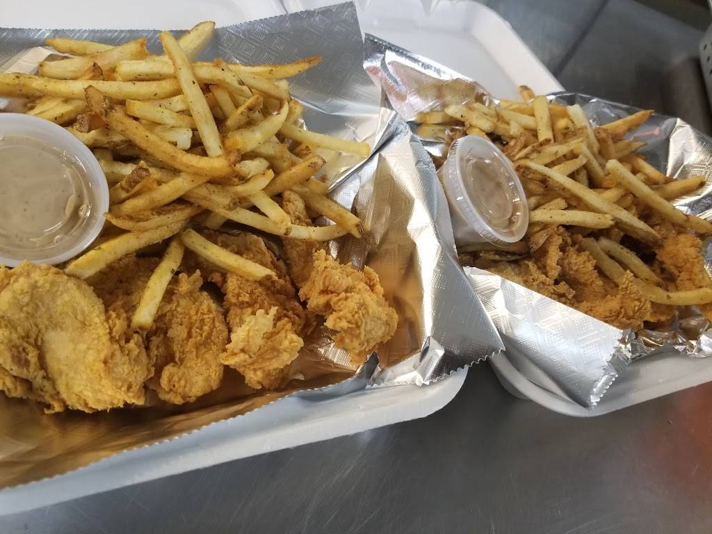 Uncle Charleyz | restaurant | 403 Opelika Rd, Auburn, AL 36830, USA | 3342091605 OR +1 334-209-1605