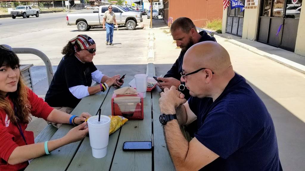 Sids Main Street Bbq | restaurant | 702 Main St, Bandera, TX 78003, USA | 8307964227 OR +1 830-796-4227