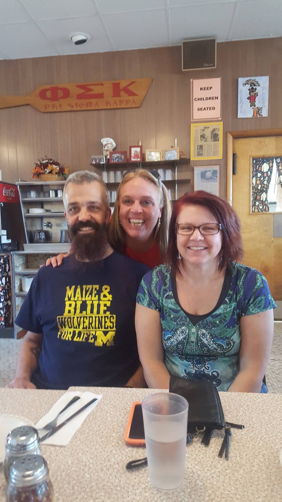 Brunos Pizza | restaurant | 1528 W Michigan Ave, Kalamazoo, MI 49006, USA | 2693493229 OR +1 269-349-3229