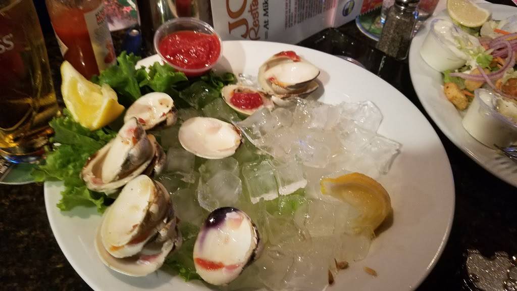 JCs Restaurant at Mikes Place Too | restaurant | 1086 Mastic Rd, Mastic, NY 11950, USA | 6317724680 OR +1 631-772-4680