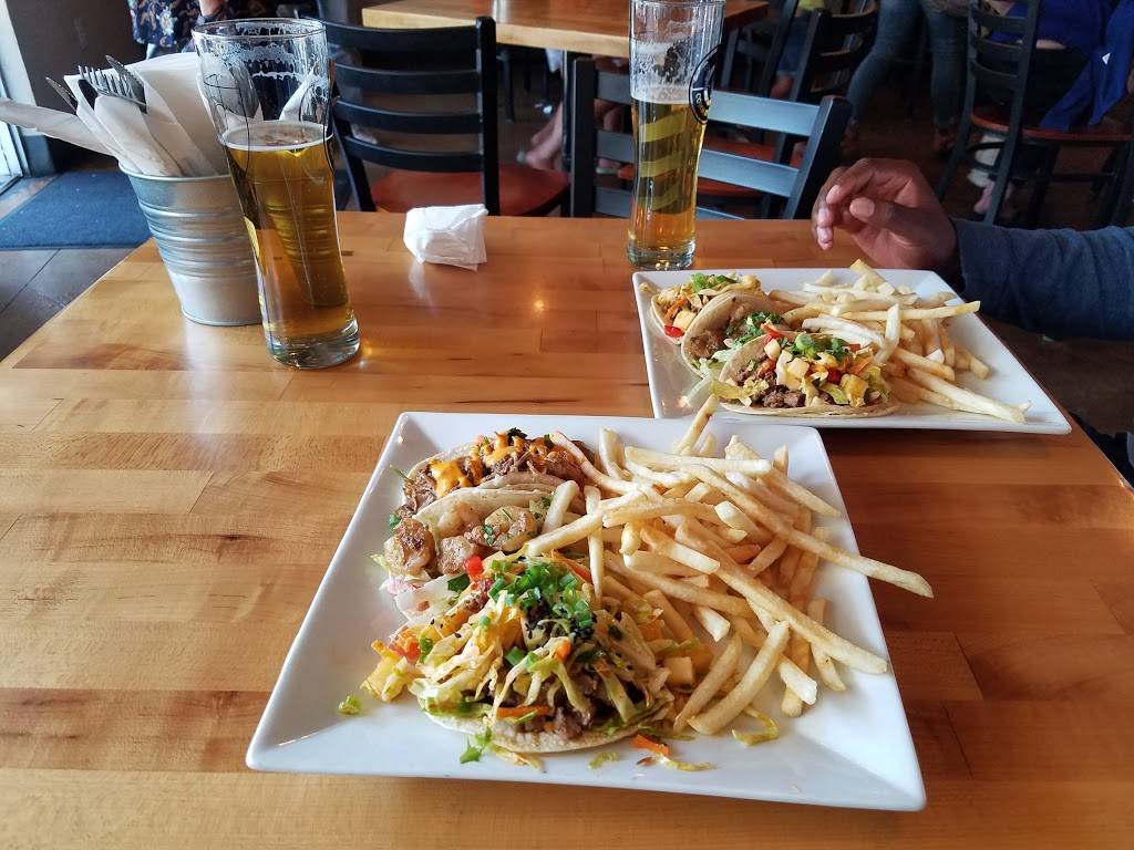 Commonwealth | restaurant | 1022 11th St, Modesto, CA 95354, USA | 2092487451 OR +1 209-248-7451