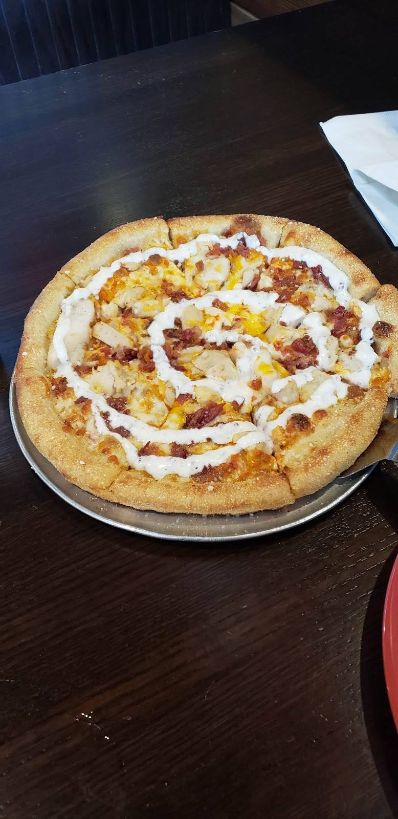 Tomato Bar Pizza Bakery | restaurant | 10547 Broadway, Crown Point, IN 46307, USA | 2193332178 OR +1 219-333-2178