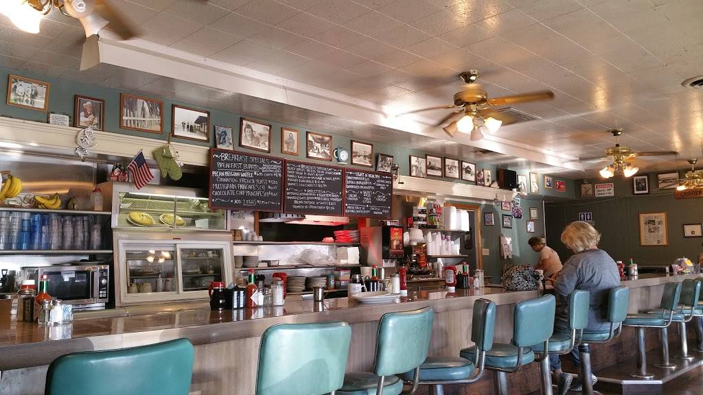 The Original Saugus Cafe | restaurant | 25861 Railroad Ave, Santa Clarita, CA 91355, USA | 6612597886 OR +1 661-259-7886