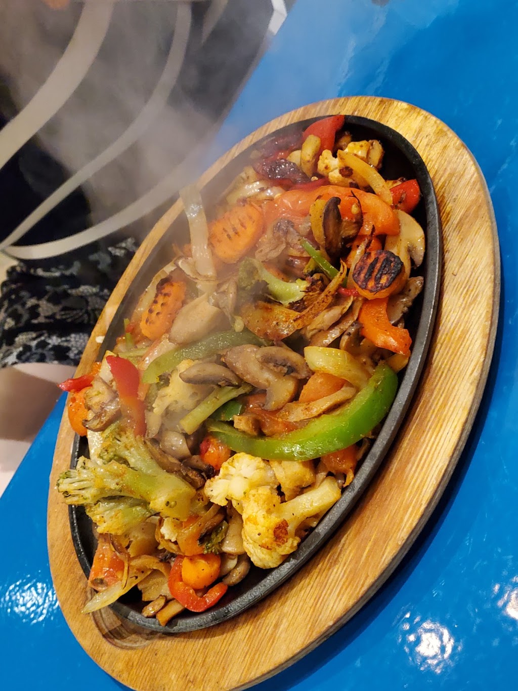 Salsas Mexican Restaurant | restaurant | 912 Front St, Conway, AR 72032, USA | 5012051926 OR +1 501-205-1926