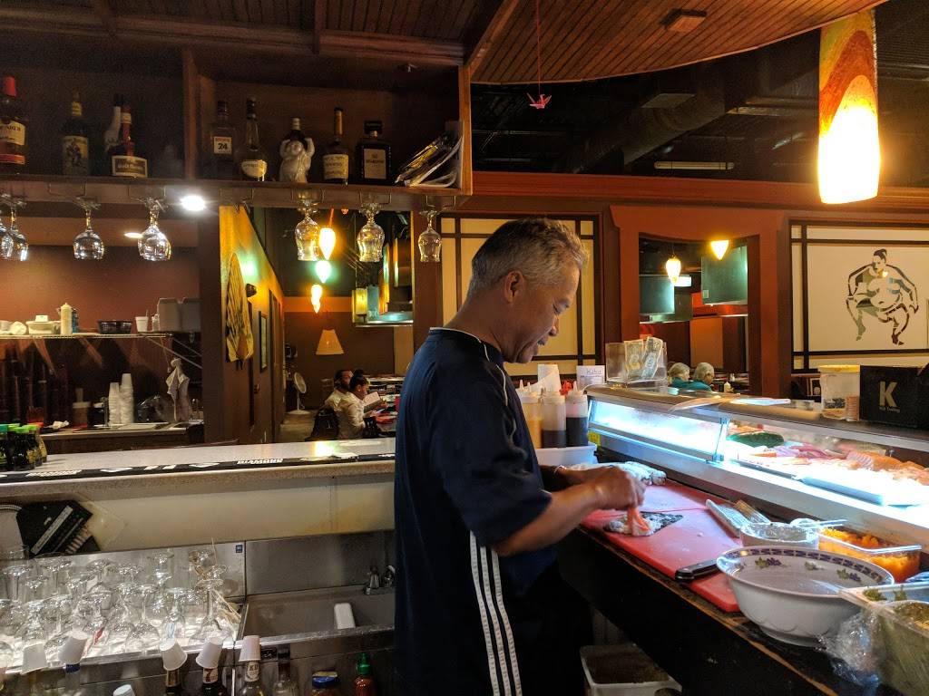 Kiku Japanese Steakhouse | restaurant | 15211 US-441, Eustis, FL 32726, USA | 3524838288 OR +1 352-483-8288