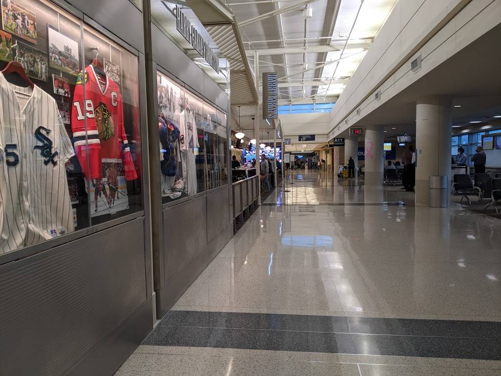 Harry Carays | restaurant | 5700 S Cicero Ave, Chicago, IL 60638, USA | 7739486300 OR +1 773-948-6300