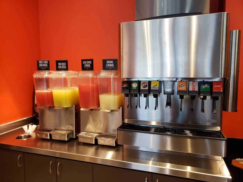 Blaze Pizza | restaurant | 4841 Yonge St, North York, ON M2N 5X2, Canada | 6475600021 OR +1 647-560-0021