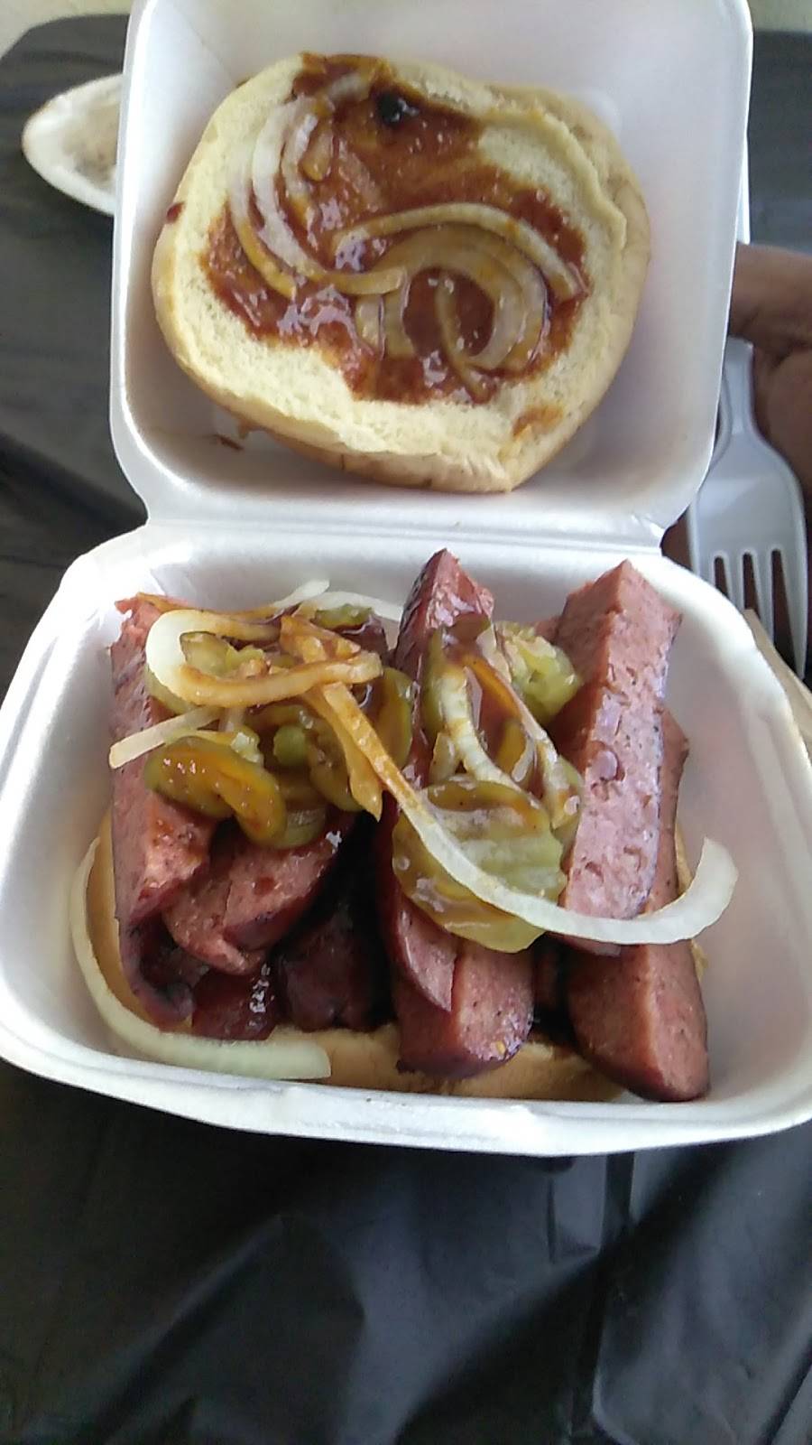 Old Fashion Barbeque | restaurant | 8110 Southbank St, Houston, TX 77033, USA | 7137339424 OR +1 713-733-9424