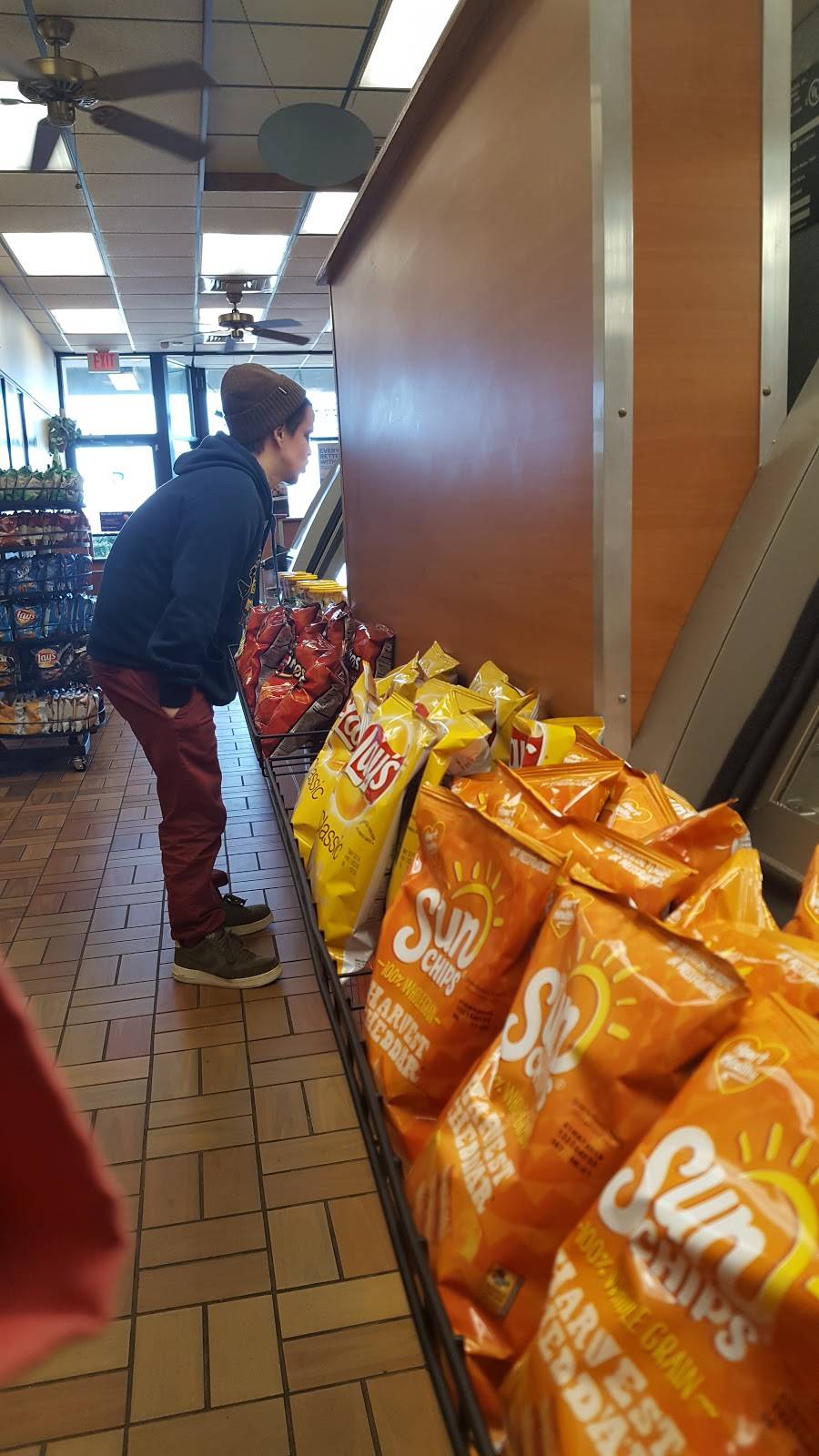 Subway | restaurant | 2100 Dixwell Ave, Hamden, CT 06514, USA | 2032886954 OR +1 203-288-6954