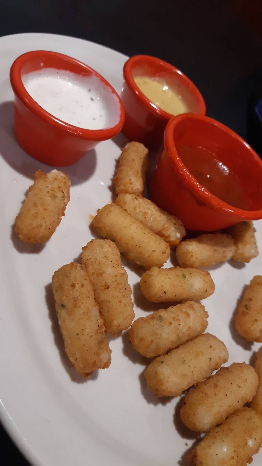 Friendlys | restaurant | 170 Clinton Ave, Cortland, NY 13045, USA | 6077569805 OR +1 607-756-9805