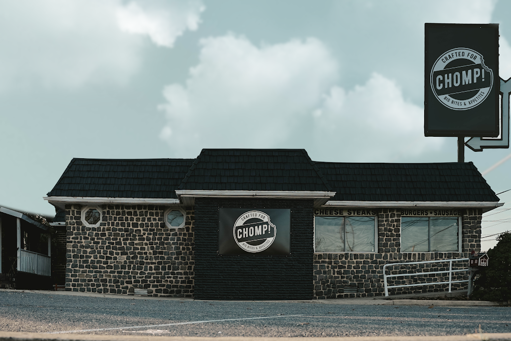 Chomp! | restaurant | 2039 NJ-37, Toms River, NJ 08753, USA | 6094892589 OR +1 609-489-2589
