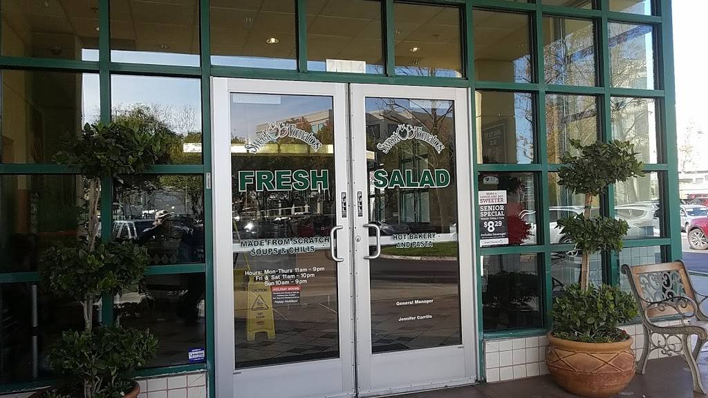 Sweet Tomatoes | meal takeaway | 7114 N Fresno St, Fresno, CA 93720, USA | 5594355797 OR +1 559-435-5797