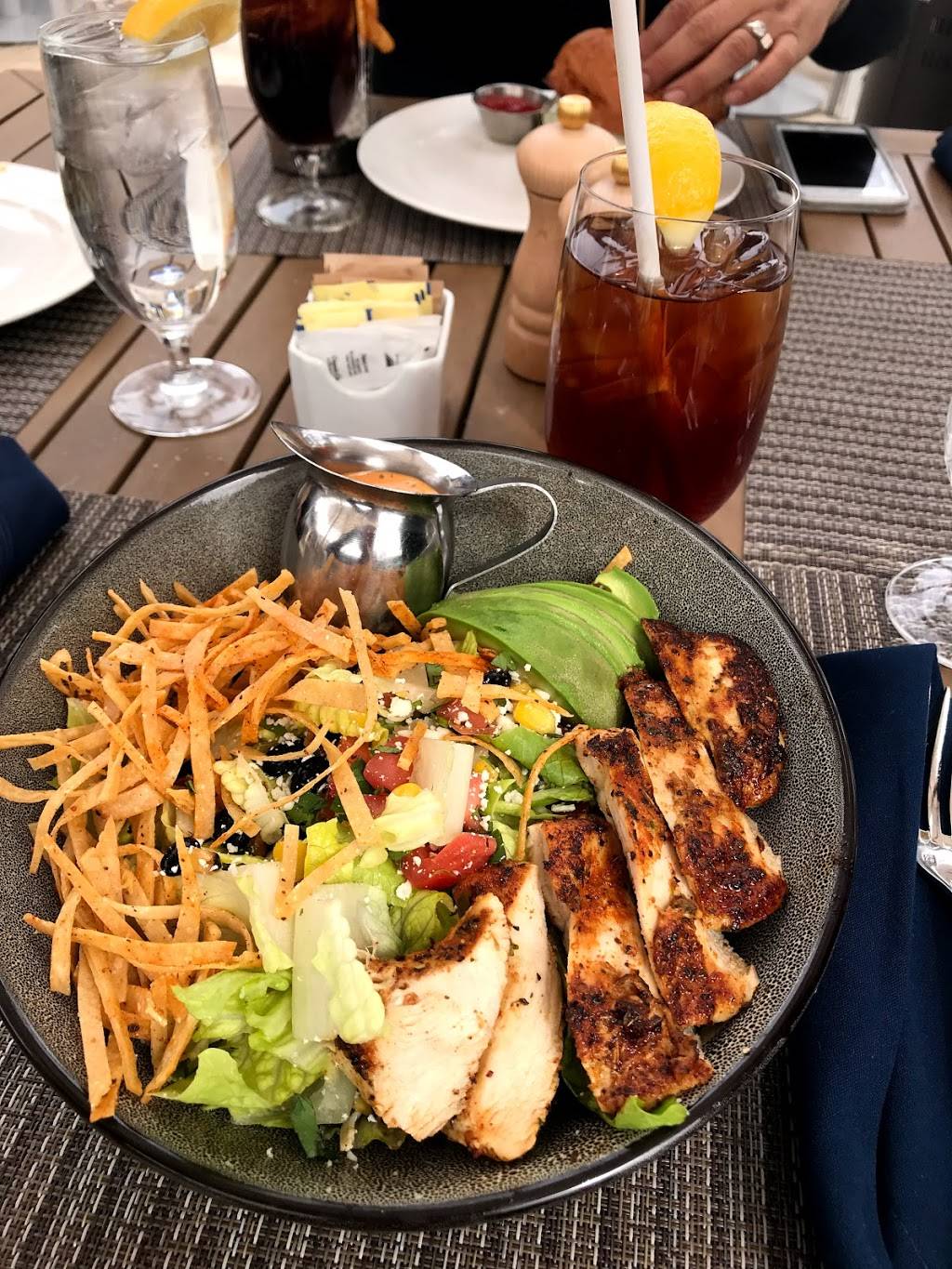 bluEmber | restaurant | 41000 Bob Hope Dr, Rancho Mirage, CA 92270, USA | 7608624581 OR +1 760-862-4581