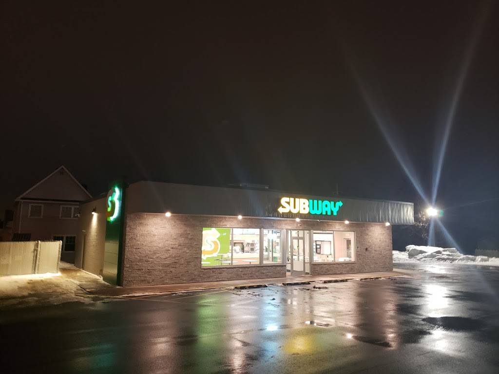 Subway Restaurants | restaurant | 615 Belknap St, Superior, WI 54880, USA | 7153943323 OR +1 715-394-3323