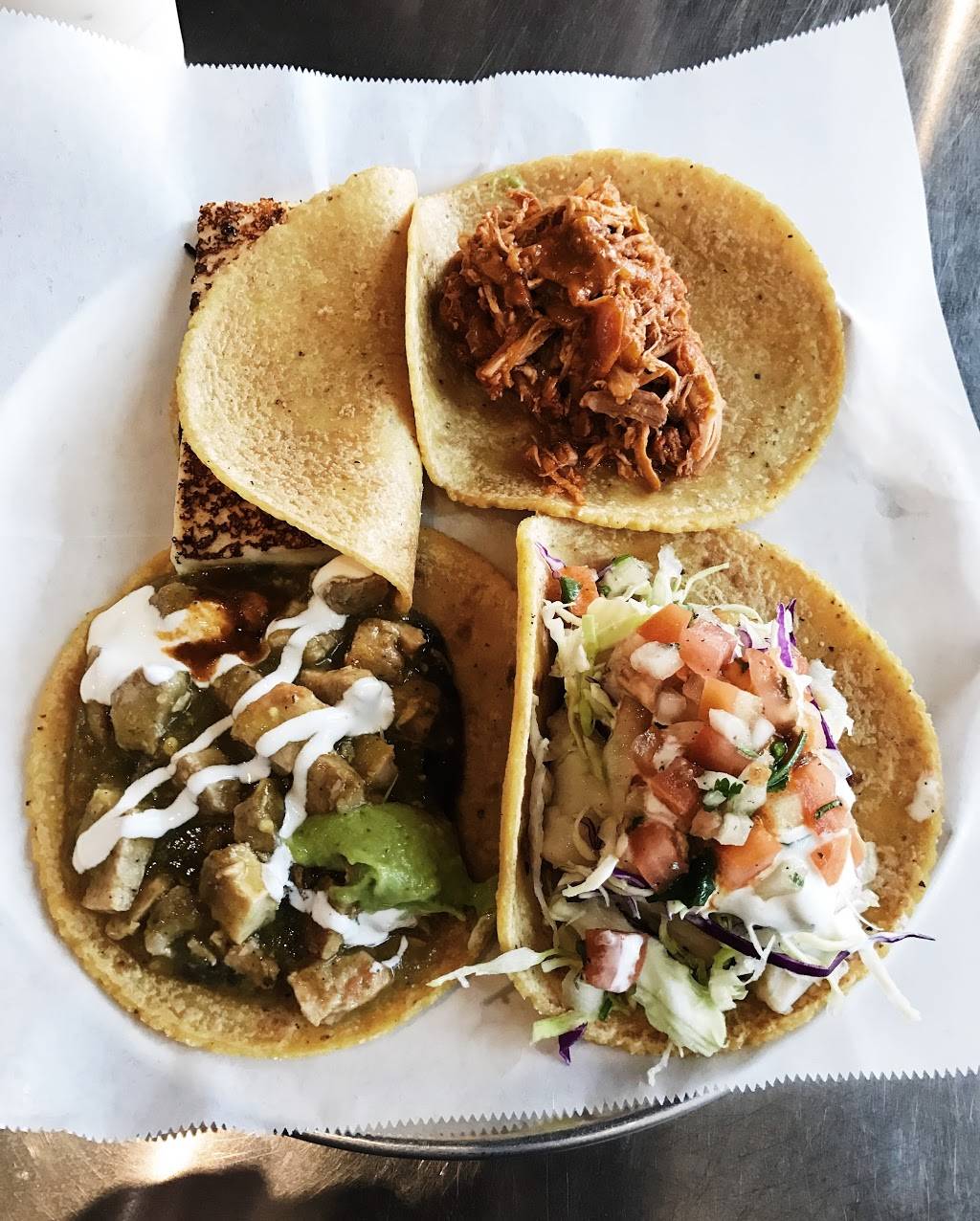 Guisados | restaurant | 8935 Santa Monica Blvd, West Hollywood, CA 90069, USA | 3107770310 OR +1 310-777-0310