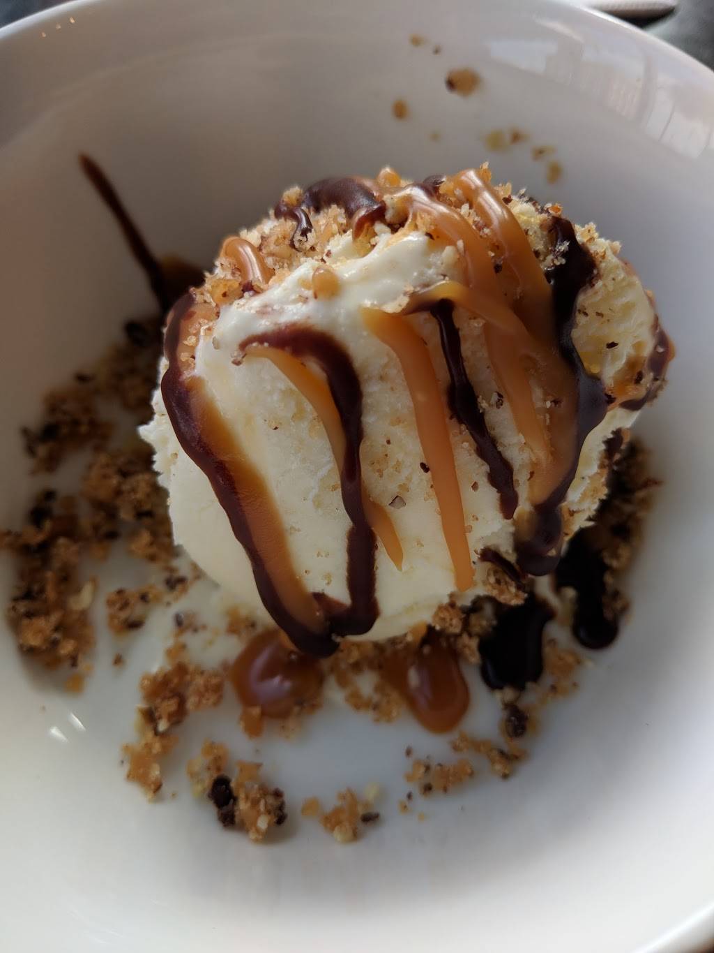 Seasoning Bistro | restaurant | 506 Public Square, Benton, IL 62812, USA | 6184393003 OR +1 618-439-3003