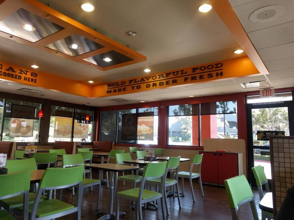 Del Taco | meal takeaway | 4547 Campus Dr, Irvine, CA 92612, USA | 9498547102 OR +1 949-854-7102