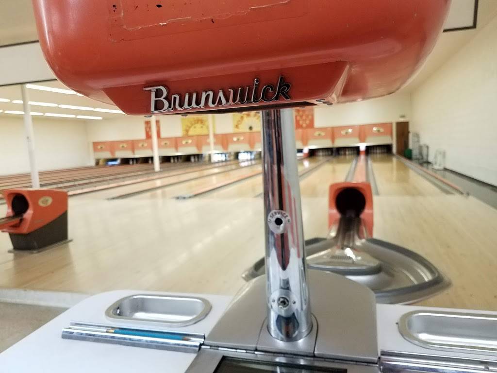 Island Bowl Grill | restaurant | 411 S US-91, Preston, ID 83263, USA | 2084256128 OR +1 208-425-6128