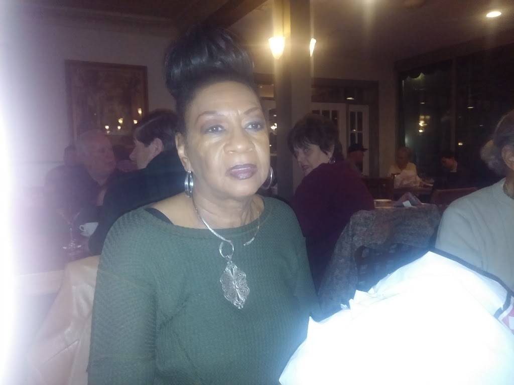 Golden Krust | restaurant | 3500 East-West Hwy, Hyattsville, MD 20782, USA | 3015597962 OR +1 301-559-7962