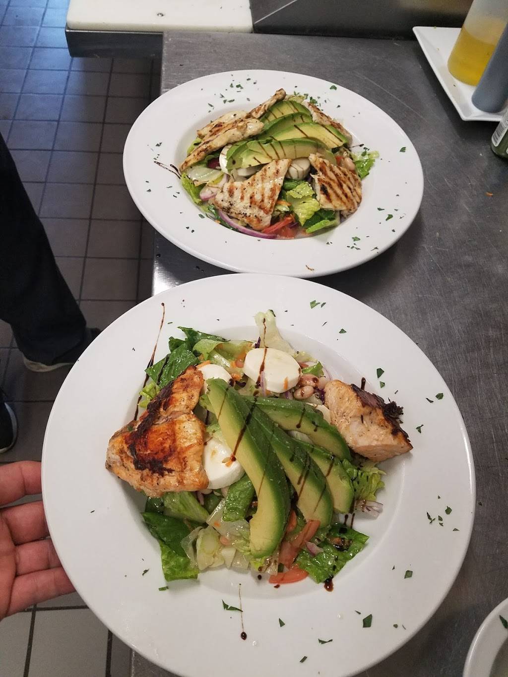 Elennis Italian Ristorante & Pub | restaurant | 3611, 40 Sherman Hill Rd, Woodbury, CT 06798, USA | 2032632566 OR +1 203-263-2566