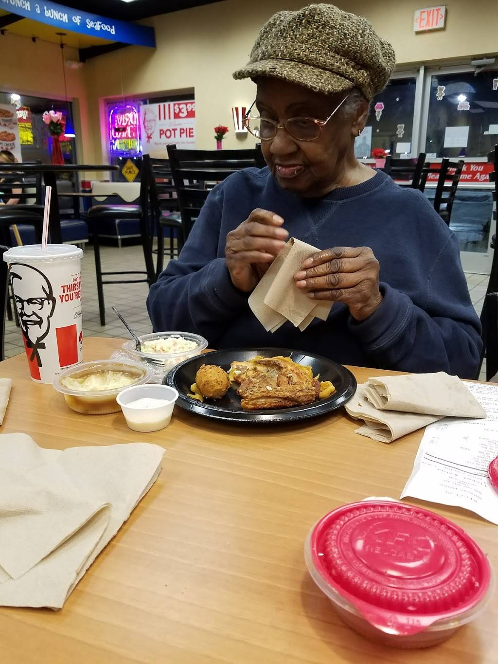 KFC | restaurant | 3220 East 80th Ave, Hobart, IN 46342, USA | 2199477744 OR +1 219-947-7744