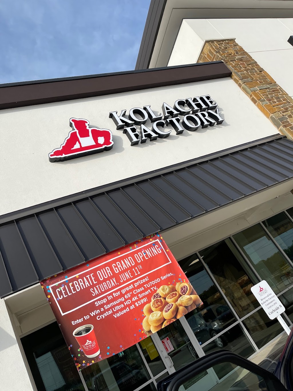 Kolache Factory (Sienna Plantation) | restaurant | 9612 Hwy 6, Missouri City, TX 77459, USA | 7133240352 OR +1 713-324-0352