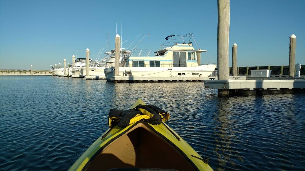 Pines Point Provisions & SFD | restaurant | 869 Yacht Club Dr, Berlin, MD 21811, USA | 4106412248 OR +1 410-641-2248