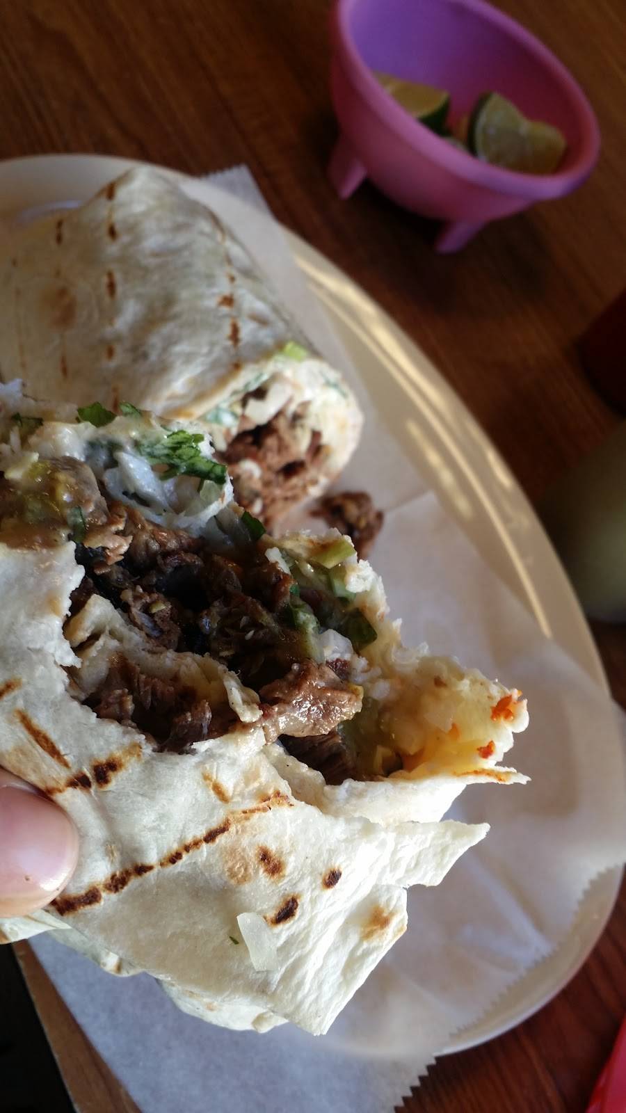 Taqueria La Zacatecana | restaurant | 3024 N California Ave, Chicago, IL 60618, USA | 7732798260 OR +1 773-279-8260