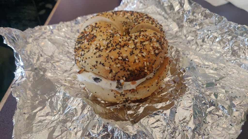 Bagel Boy | restaurant | 3200 E 26th St, Sioux Falls, SD 57103, USA | 6053368366 OR +1 605-336-8366