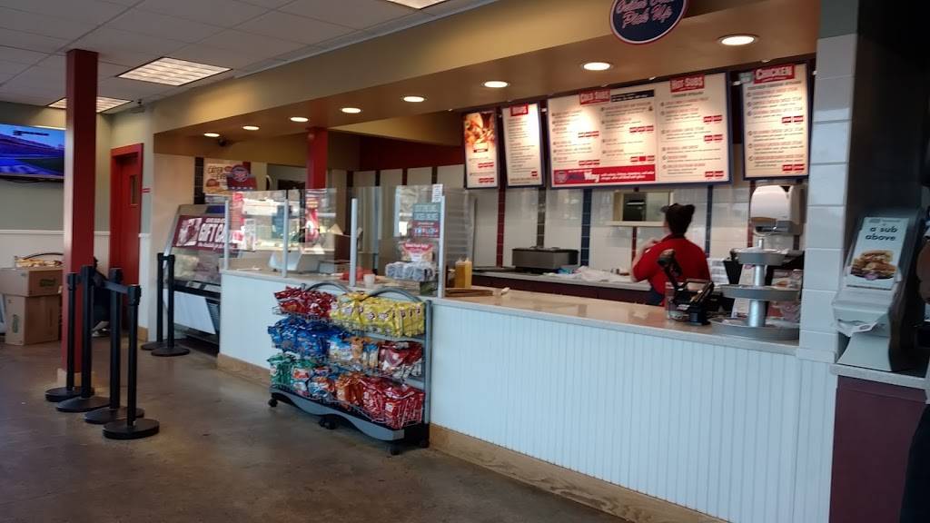 Jersey Mikes Subs | meal takeaway | 5815 Yadkin Rd, Fayetteville, NC 28303, USA | 9104873388 OR +1 910-487-3388