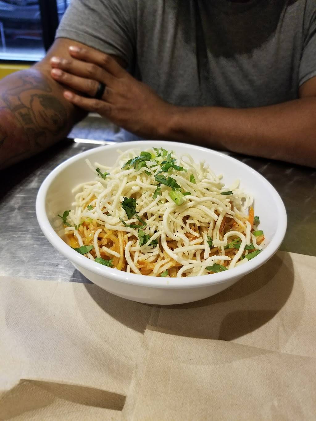 NeeHees Indian Vegetarian Street Food | restaurant | 45656 Ford Rd, Canton, MI 48187, USA | 7347379777 OR +1 734-737-9777