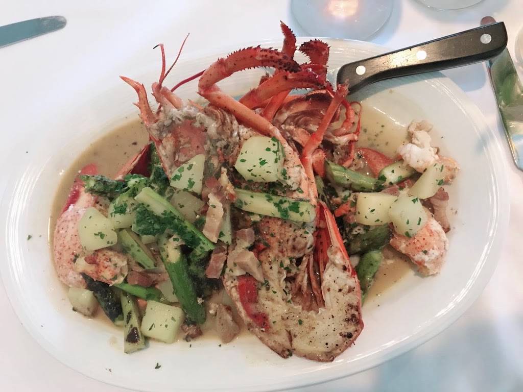 Cape Sea Grille | restaurant | 31 Sea St, Harwich Port, MA 02646, USA | 5084324745 OR +1 508-432-4745