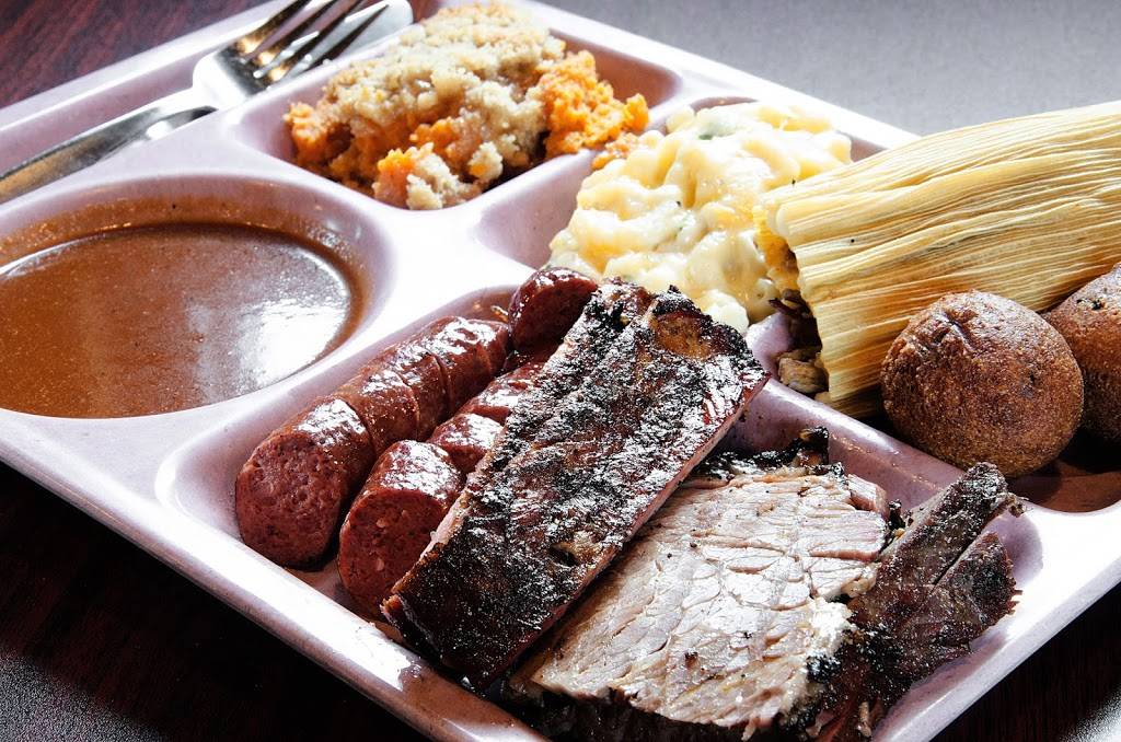 Slow Bone BBQ | restaurant | 2234 Irving Blvd, Dallas, TX 75207, USA | 2143777727 OR +1 214-377-7727