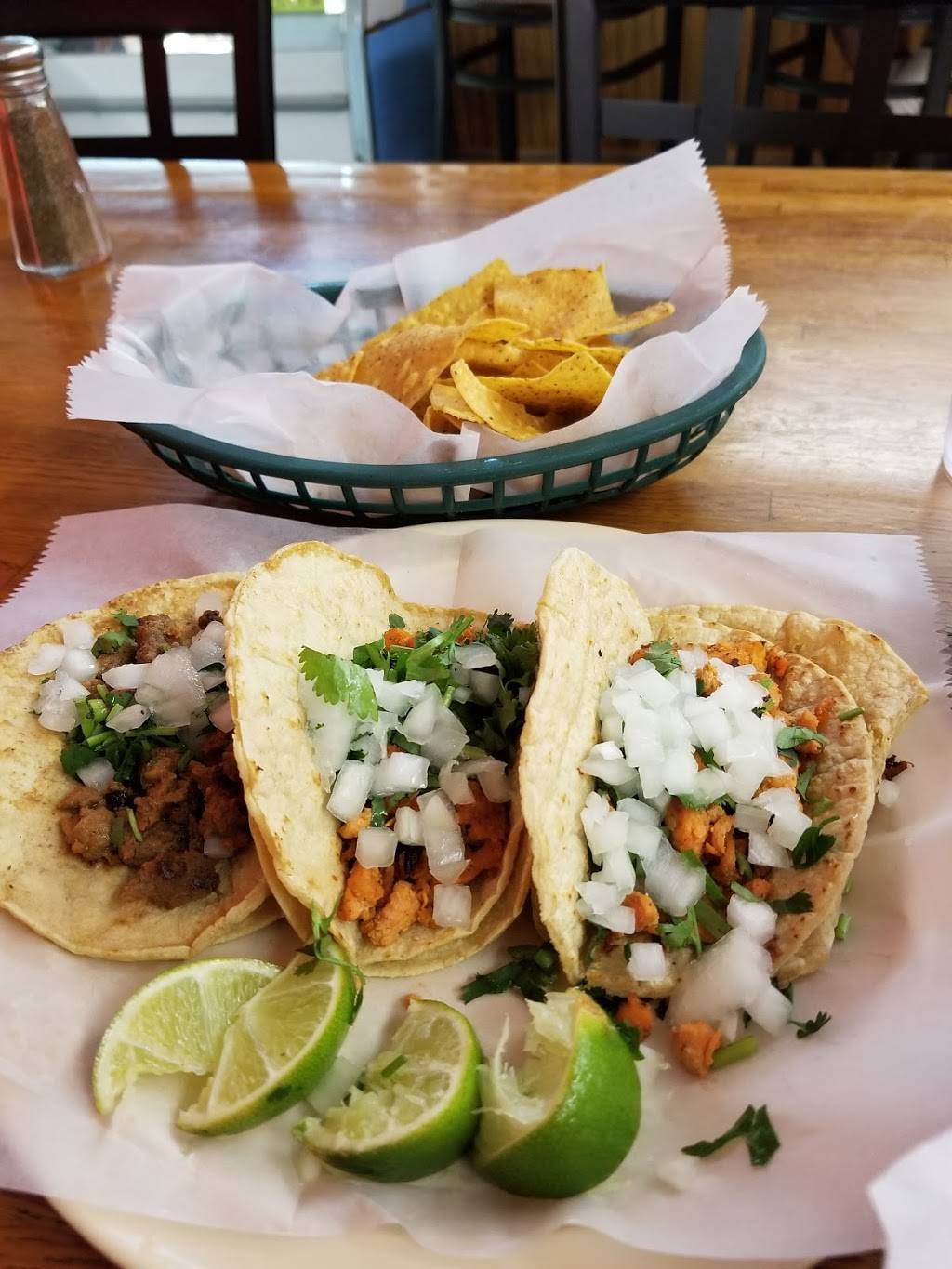 Dos Hermanos Market Westland | restaurant | 34707 Ford Rd, Westland, MI 48185, USA | 7344197145 OR +1 734-419-7145