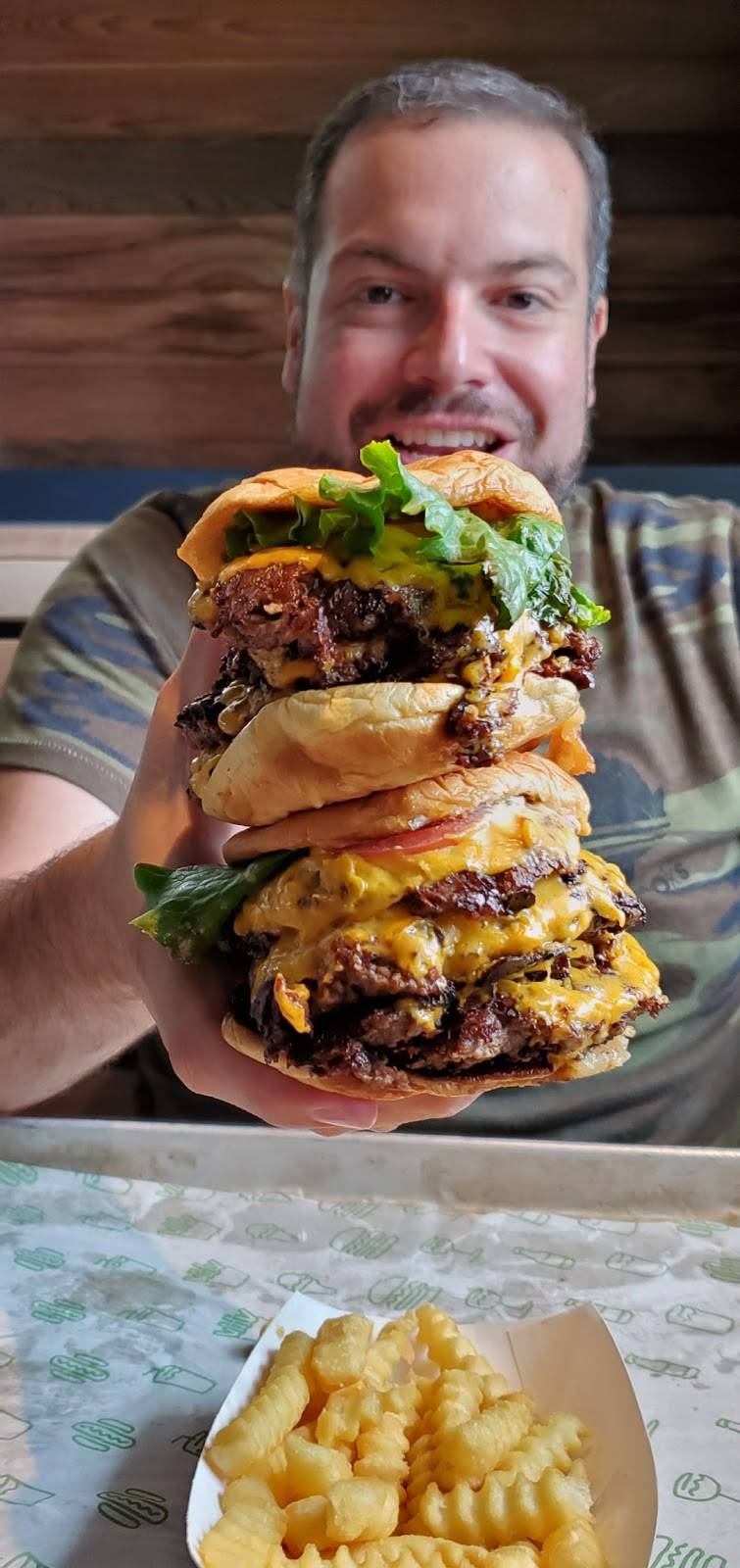 Shake Shack | meal takeaway | 1450 S Dixie Hwy, Coral Gables, FL 33146, USA | 7864703701 OR +1 786-470-3701