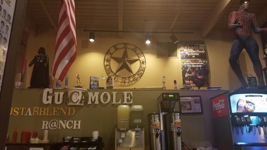 Texadelphia | restaurant | 5500 Greenville Ave #600, Dallas, TX 75206, USA | 2142658044 OR +1 214-265-8044