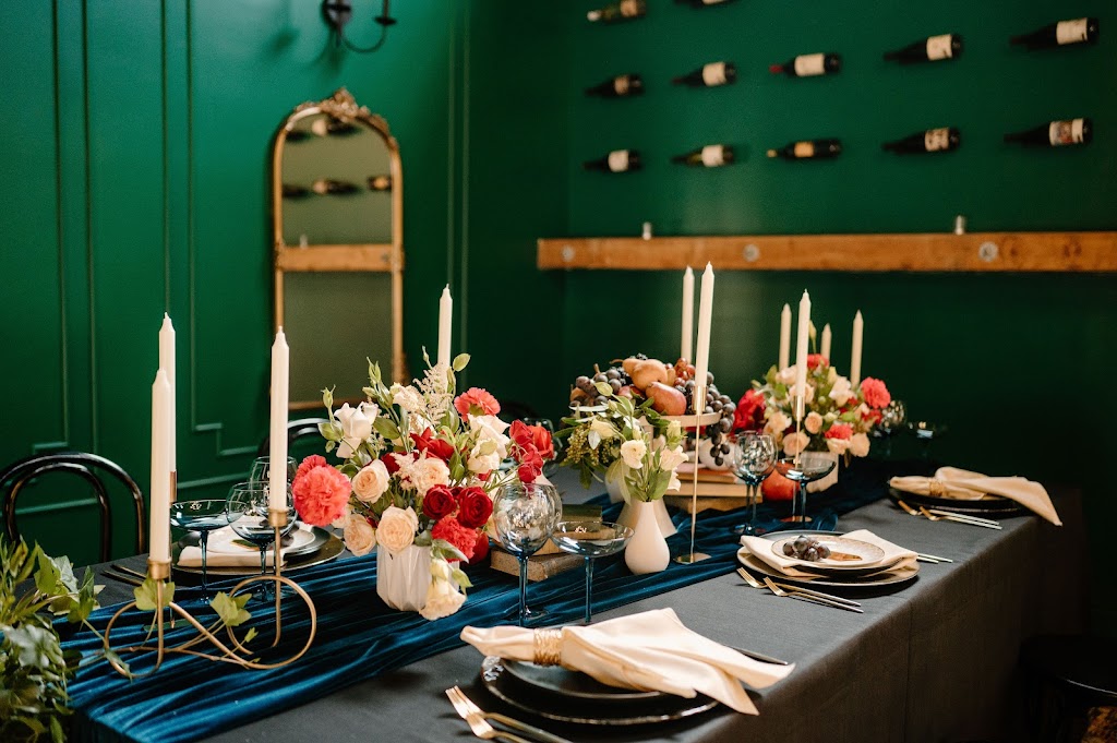 Songbird Parlour | restaurant | 14301 Arnold Dr #3, Glen Ellen, CA 95442, USA | 7073431308 OR +1 707-343-1308