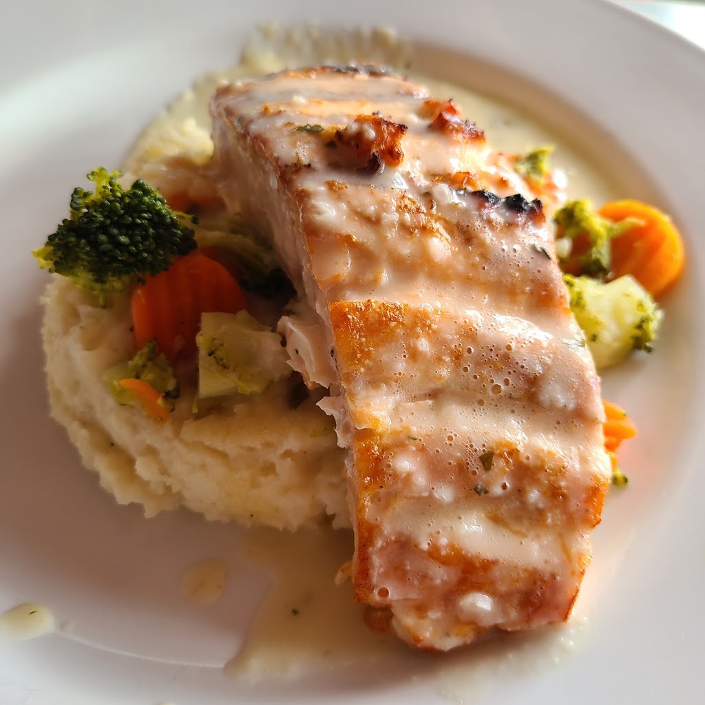 Ocean One Bar & Grille | restaurant | 1801 Way Pointe Pl, Dania Beach, FL 33004, USA | 7547321325 OR +1 754-732-1325