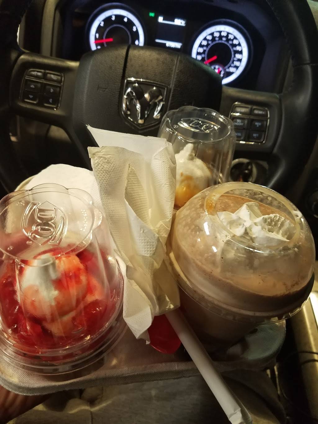 Dairy Queen Grill & Chill | restaurant | 3303 Lincolnway E, Mishawaka, IN 46544, USA | 5742595262 OR +1 574-259-5262