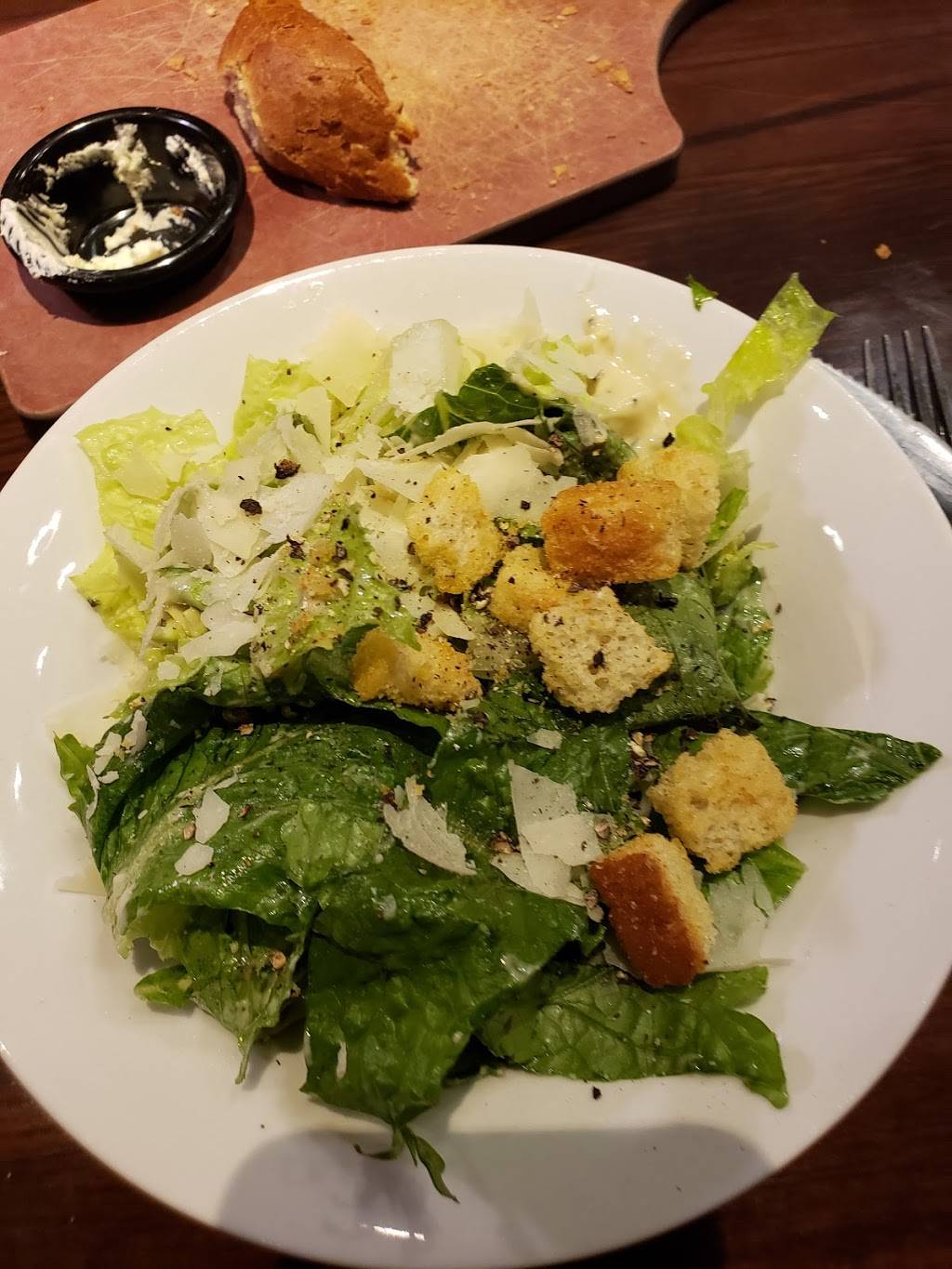 LongHorn Steakhouse | meal takeaway | Centennial Promenade, 9625 E County Line Rd, Centennial, CO 80112, USA | 3036499477 OR +1 303-649-9477