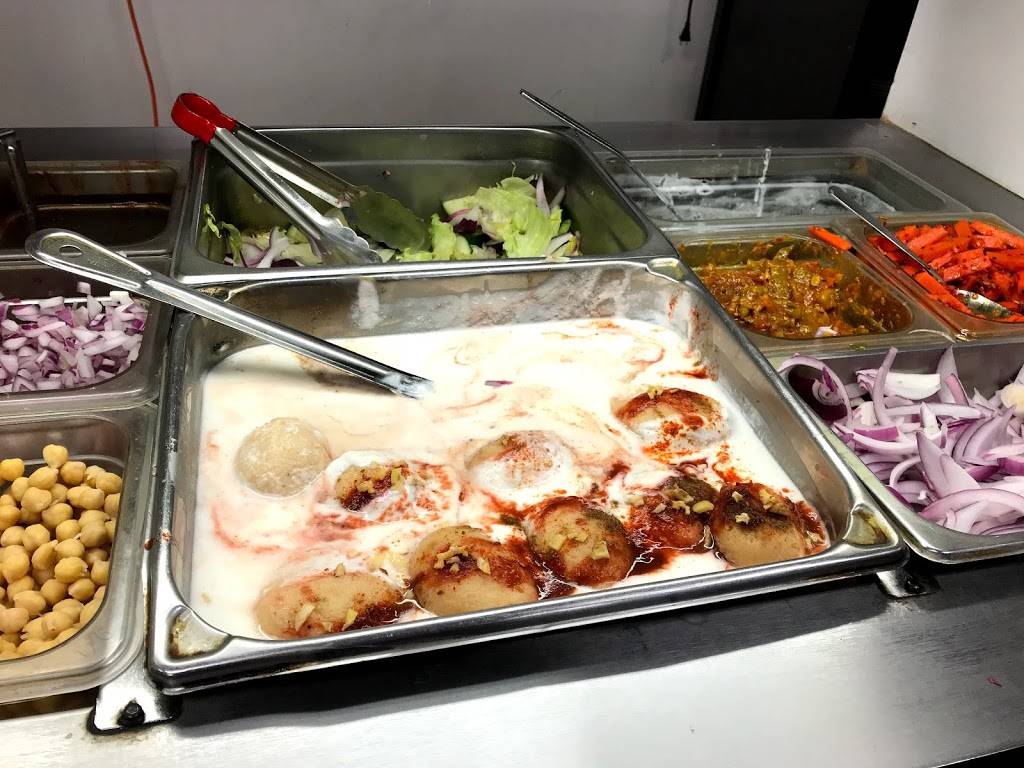 Lallys Sweets & Tandoori Restaurant | restaurant | 499 Ray Lawson Blvd, Brampton, ON L6Y 4E6, Canada | 9054506464 OR +1 905-450-6464