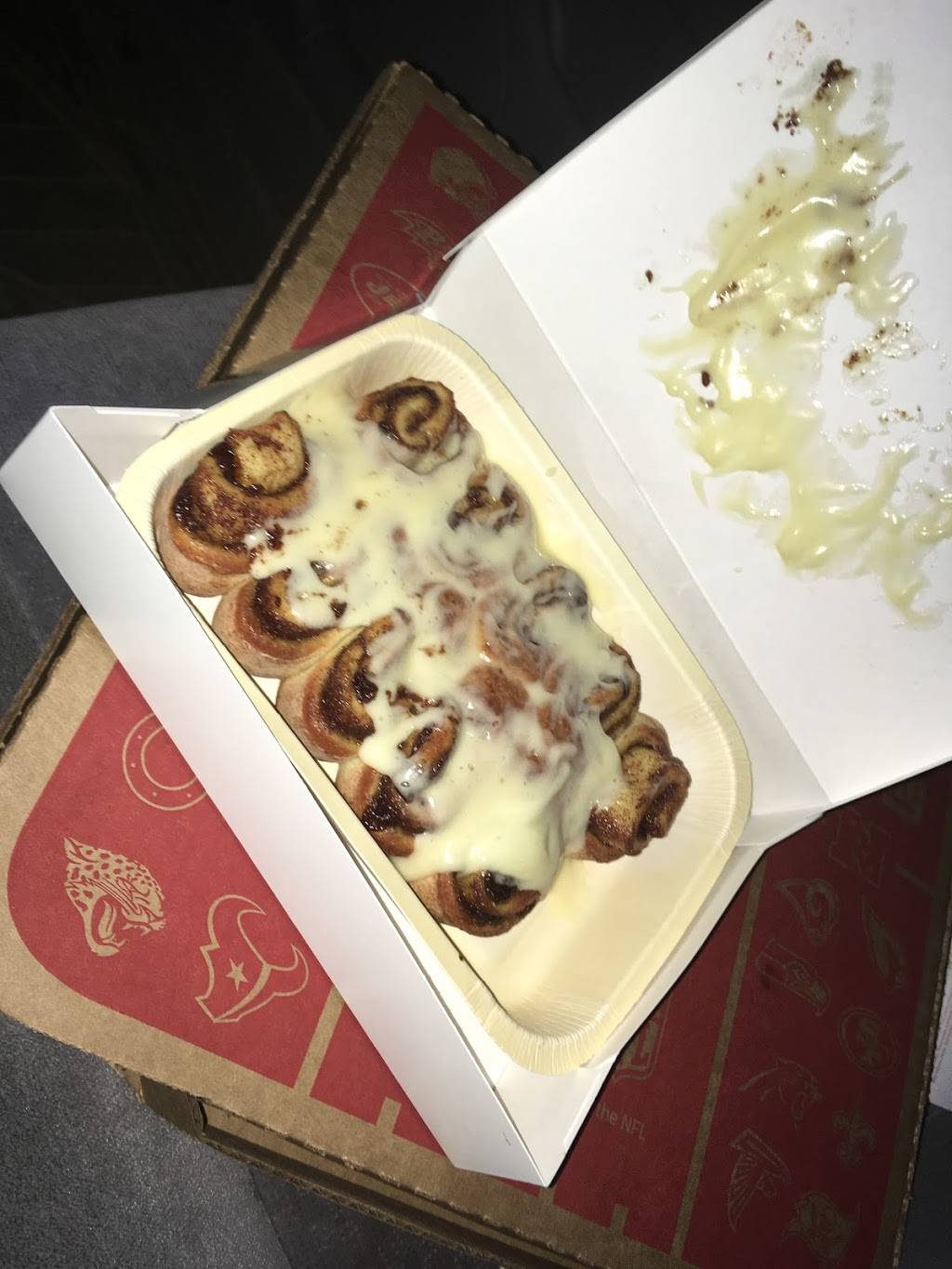 Pizza Hut | meal takeaway | 7820 Long Point Rd, Houston, TX 77055, USA | 7136888100 OR +1 713-688-8100