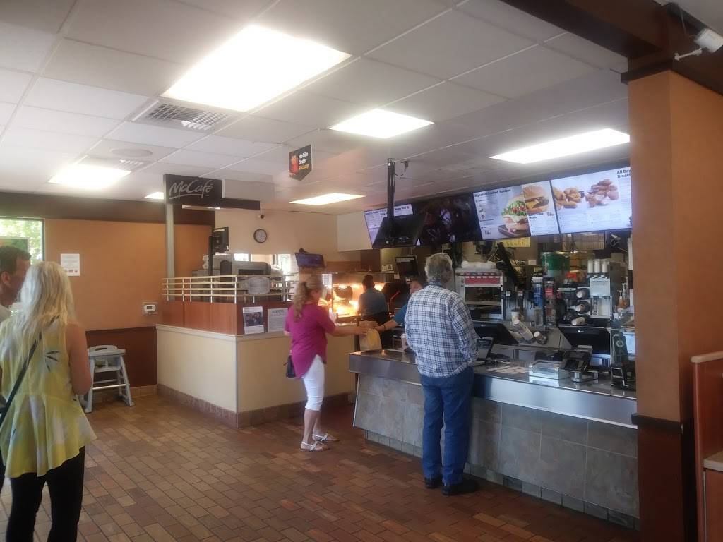 McDonalds | cafe | 18988 Sonoma Hwy, Sonoma, CA 95476, USA | 7079388094 OR +1 707-938-8094