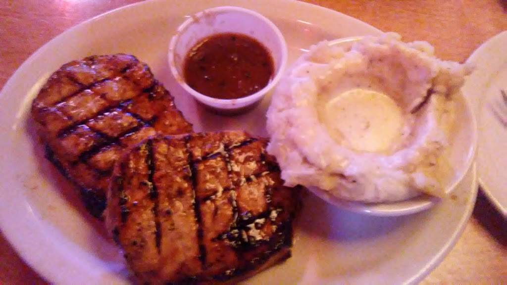 Texas Roadhouse | restaurant | 2540 W Iles Ave, Springfield, IL 62704, USA | 2176985700 OR +1 217-698-5700