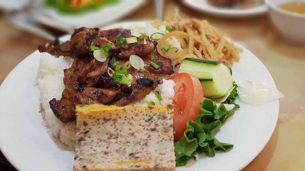 Mi La Cay | restaurant | 2409 University Blvd W, Wheaton, MD 20902, USA | 3019292822 OR +1 301-929-2822