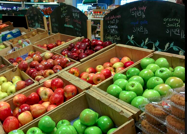 Micknucks Fresh Marketplace | restaurant | 570 Main St, Fiskdale, MA 01518, USA | 5083470116 OR +1 508-347-0116