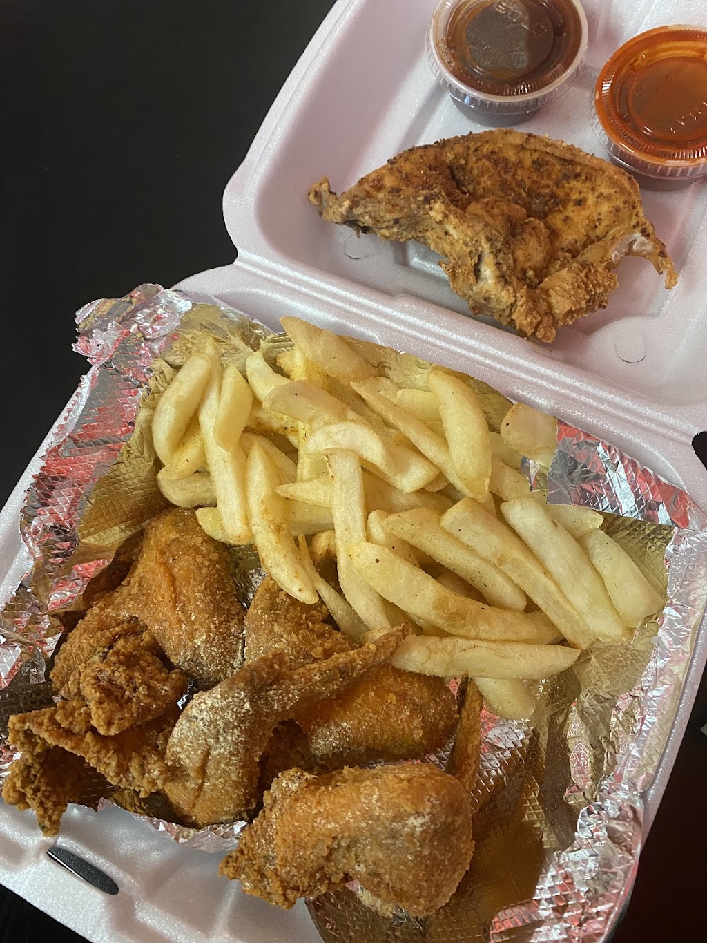 Da Hit BBQ & Jerk | restaurant | 633 N Cicero Ave, Chicago, IL 60644, USA | 7735654161 OR +1 773-565-4161