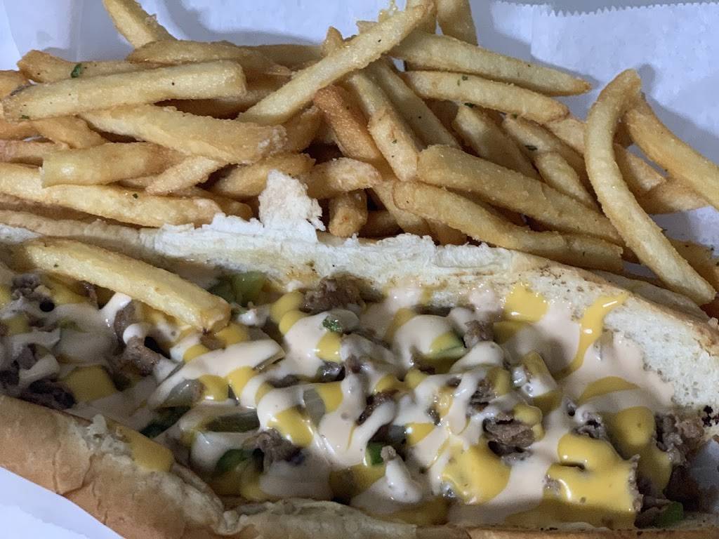 Reds BBQ | restaurant | 8505 E Adamo Dr, Tampa, FL 33619, USA | 7164702202 OR +1 716-470-2202