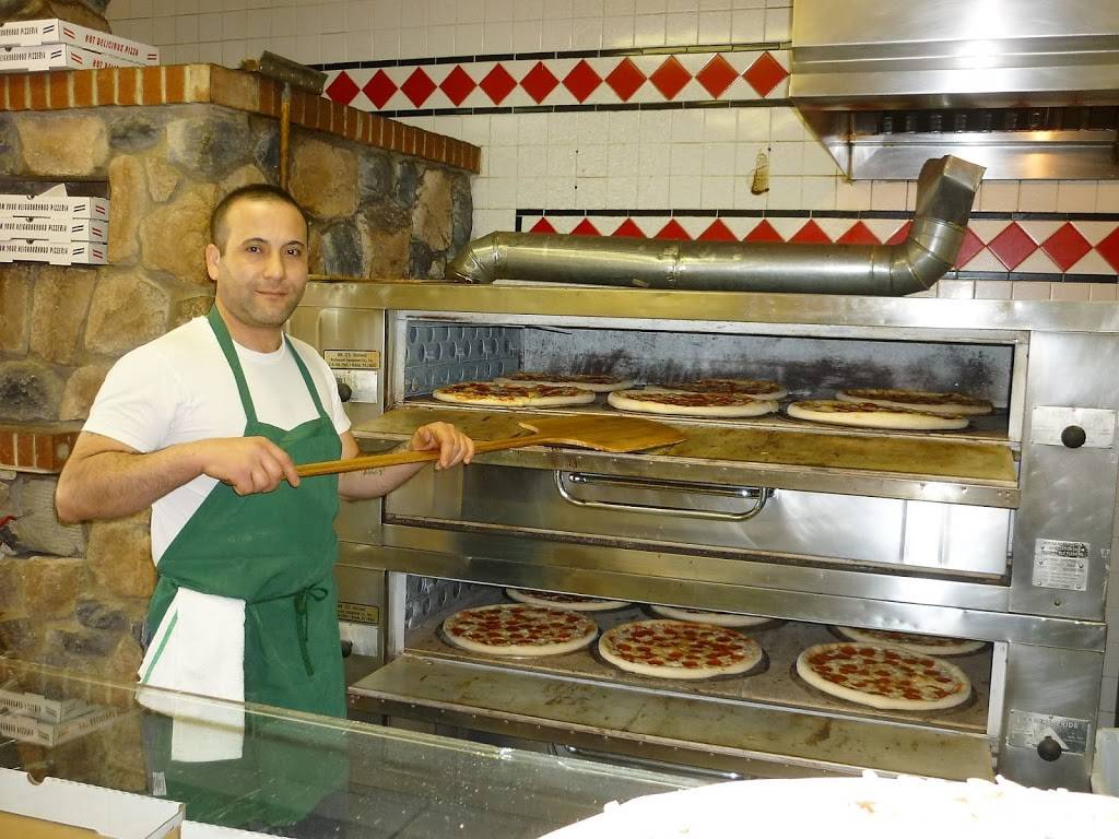 VIP Pizza & Pasta | restaurant | 471 E Uwchlan Ave, Chester Springs, PA 19425, USA | 6105946666 OR +1 610-594-6666